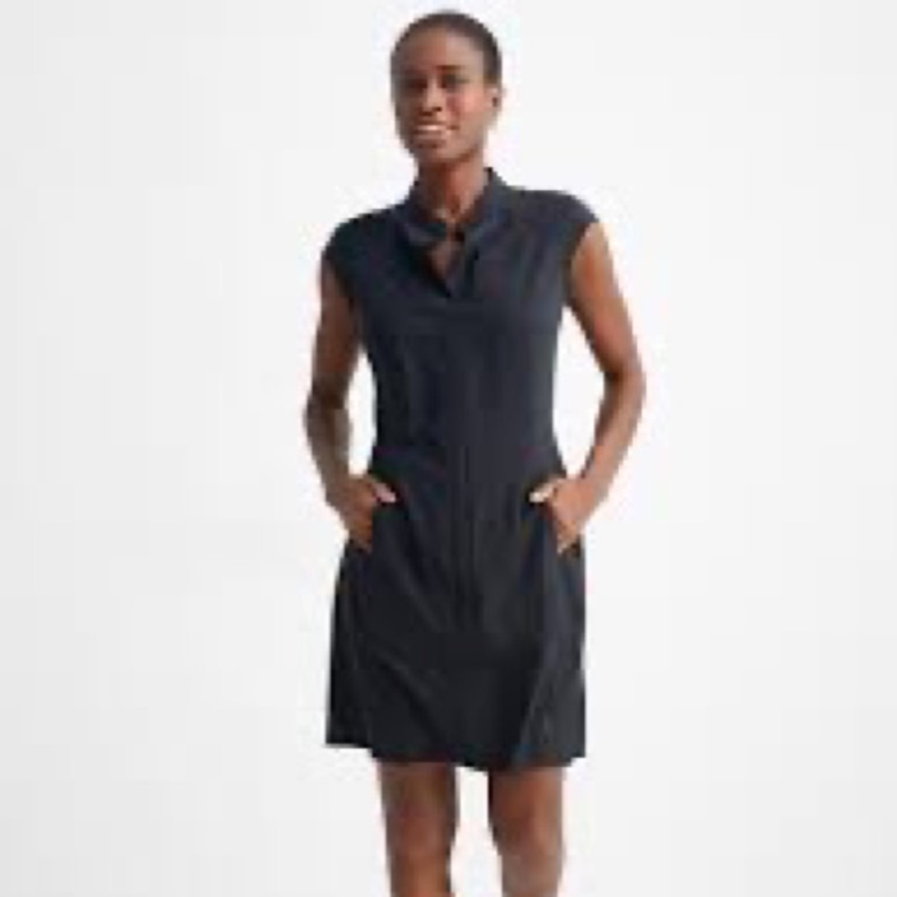 ISO arc’tyrex Cala dress size small. Black, blue or green ok!